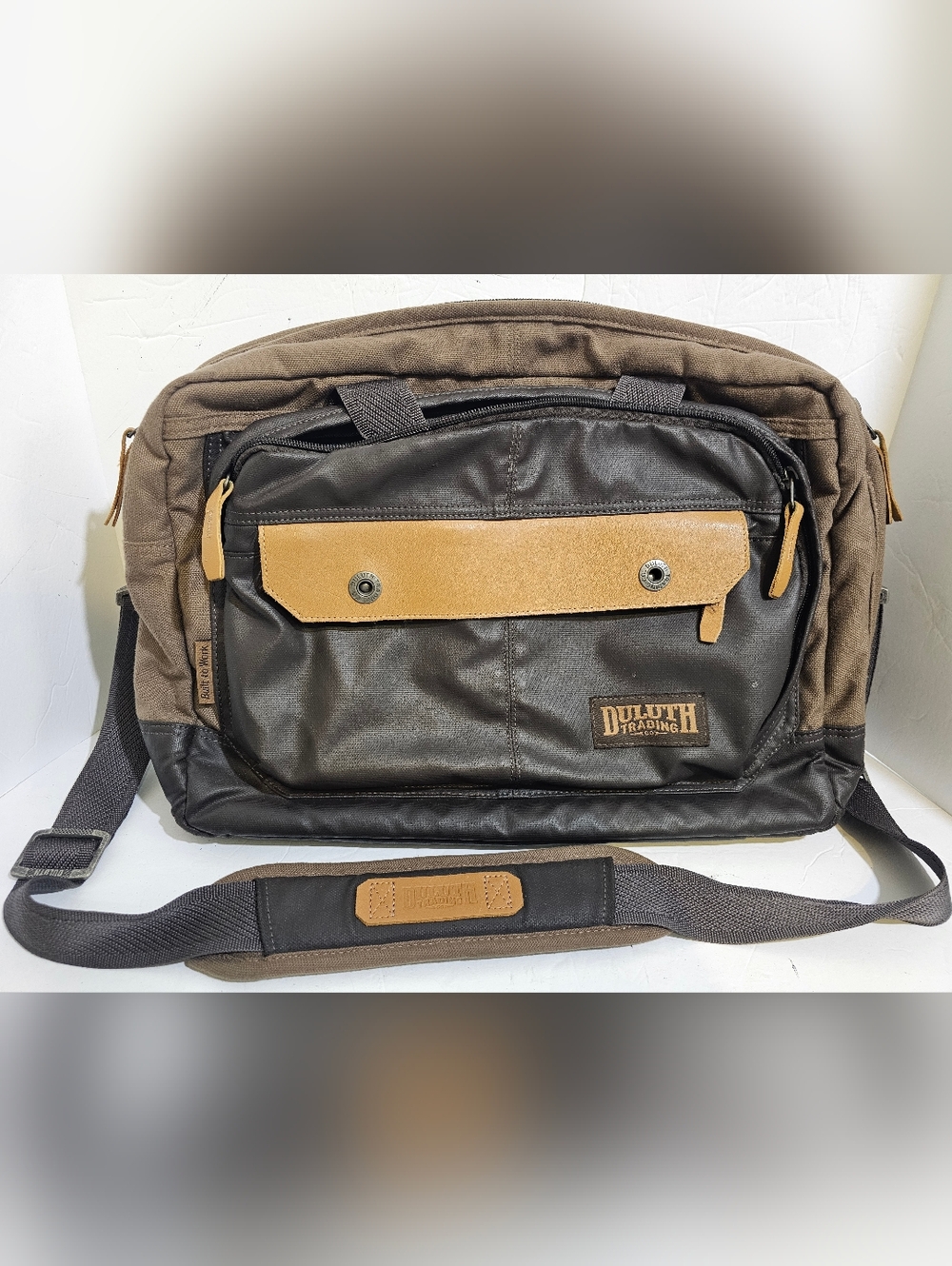 Duluth Trading Co Laptop Bag Mens Brown Canvas Leather Messenger Nice!